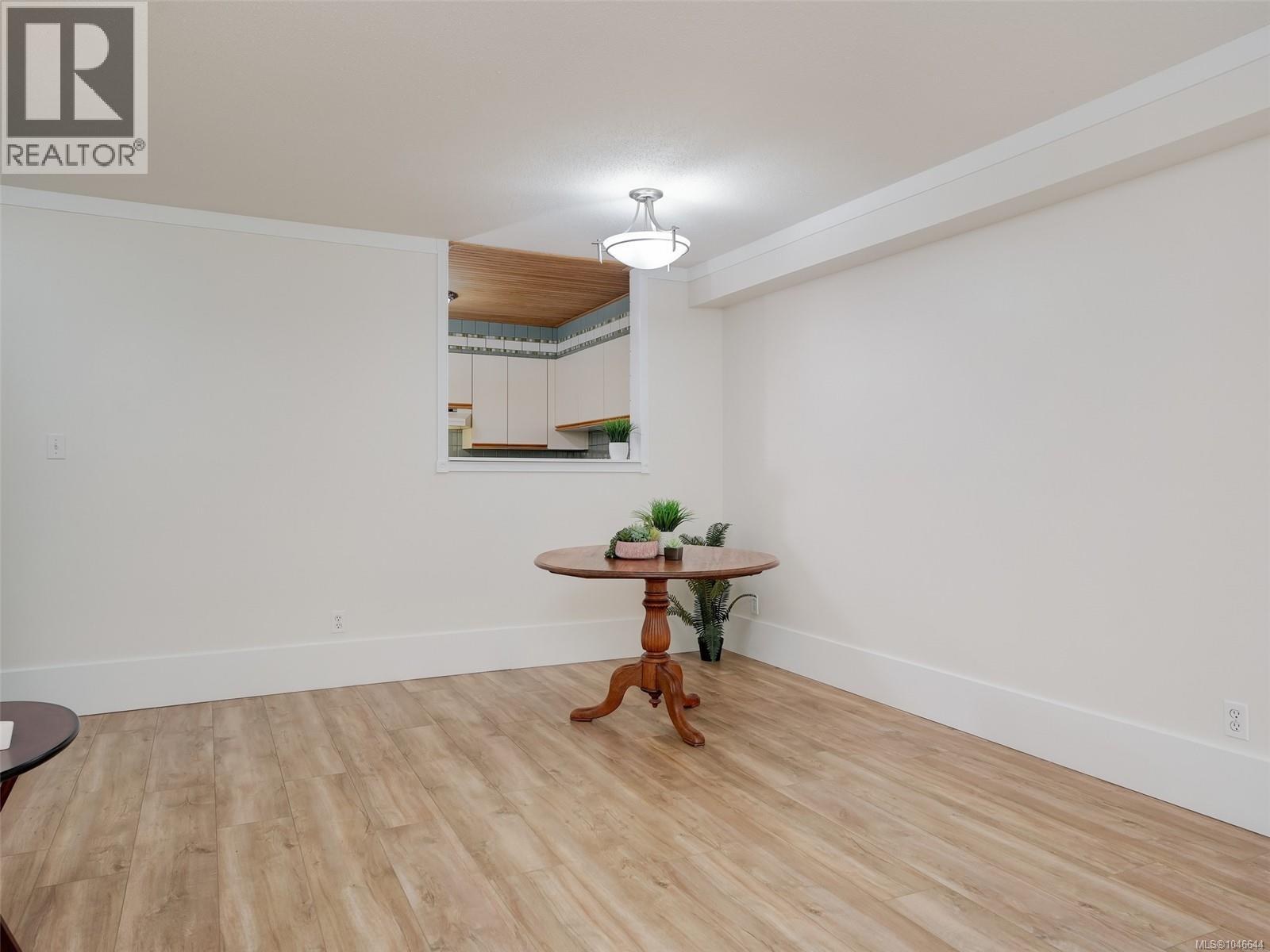 104 2647 Graham St, Victoria, British Columbia  V8T 3Y8 - Photo 11 - 1046644