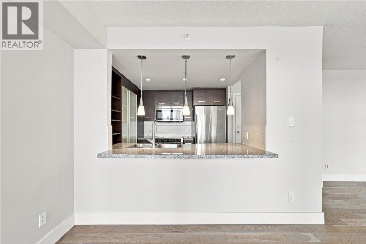 1804 2959 Glen Drive, Coquitlam, British Columbia  V3B 0B8 - Photo 9 - R3158877