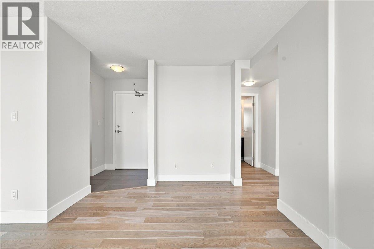 1804 2959 Glen Drive, Coquitlam, British Columbia  V3B 0B8 - Photo 20 - R3158877