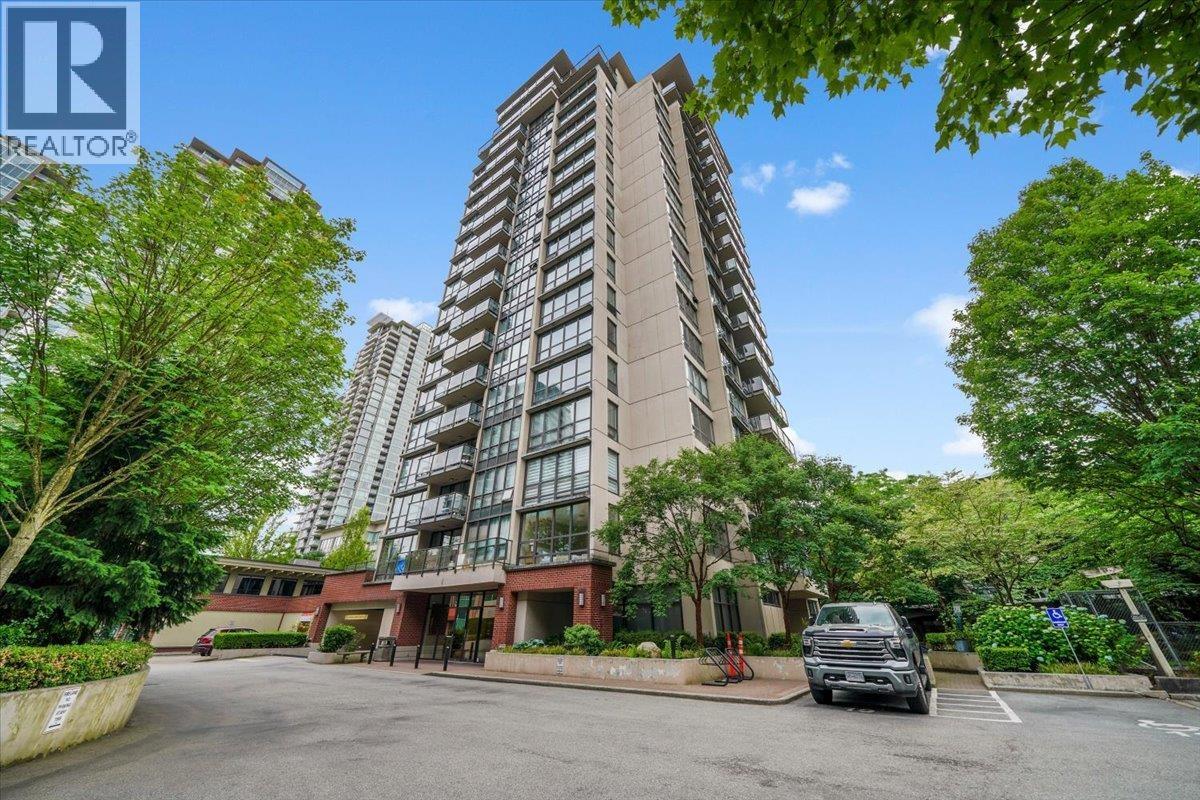 1804 2959 GLEN DRIVE, Coquitlam, British Columbia
