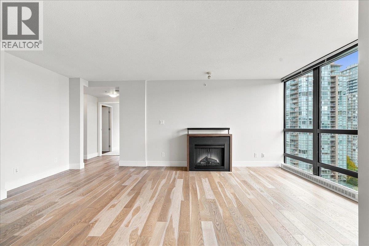 1804 2959 Glen Drive, Coquitlam, British Columbia  V3B 0B8 - Photo 13 - R3158877