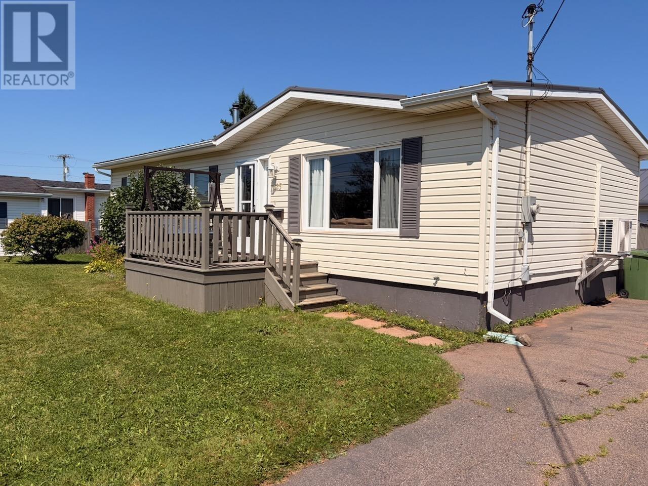 125 Craig Avenue, Summerside, Prince Edward Island  C1N 4Y5 - Photo 2 - 202621718