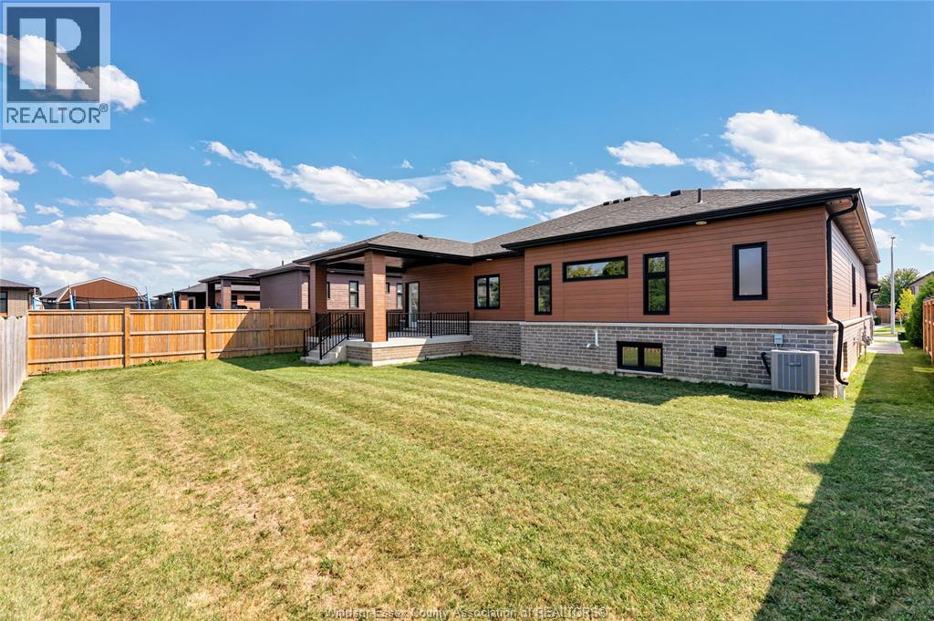 14 Woodland Street, Kingsville, Ontario  N9Y 0A9 - Photo 4 - 26019559