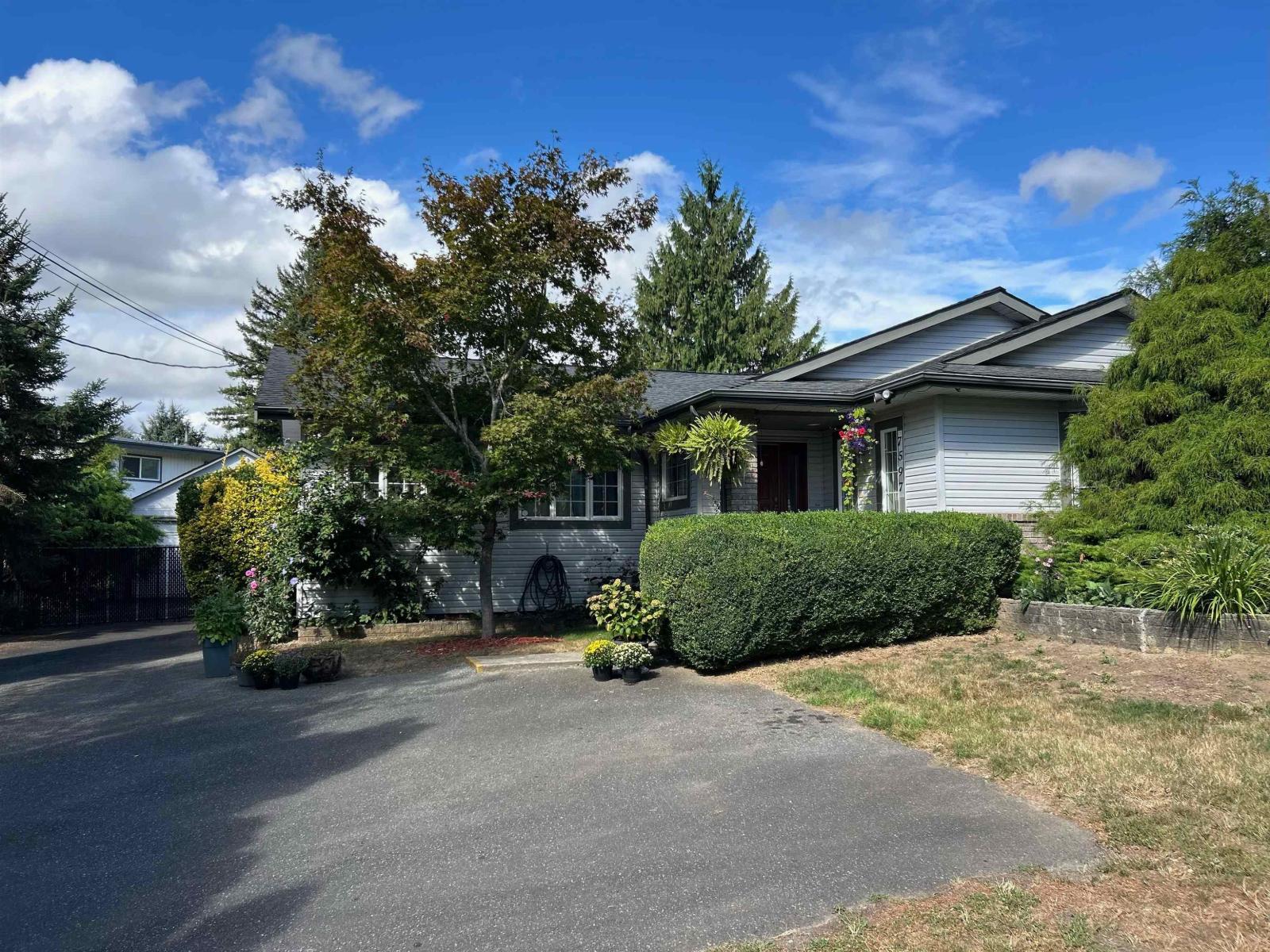 7597 Wren Street, Mission, British Columbia  V2V 3C2 - Photo 2 - R3158922
