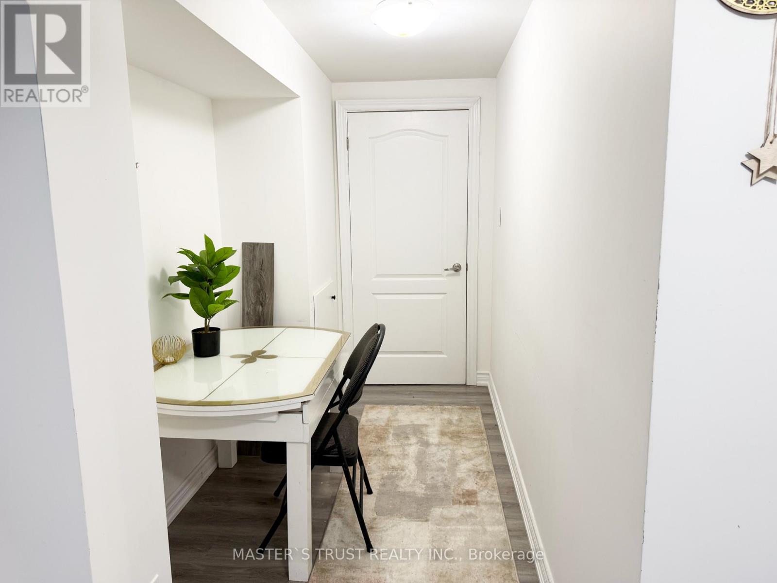2502 Folkway Drive, Mississauga, Ontario  L5L 2J6 - Photo 14 - W13718346