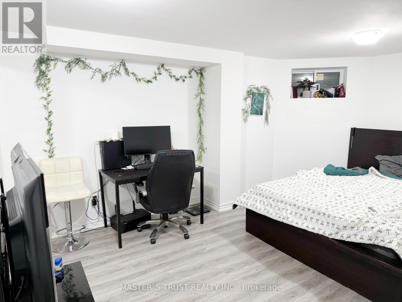 2502 Folkway Drive, Mississauga, Ontario  L5L 2J6 - Photo 18 - W13718346