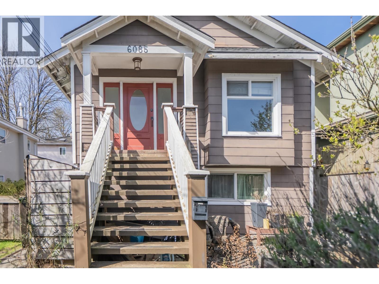 6085 Quebec Street, Vancouver, British Columbia  V5W 2P5 - Photo 2 - R3113854