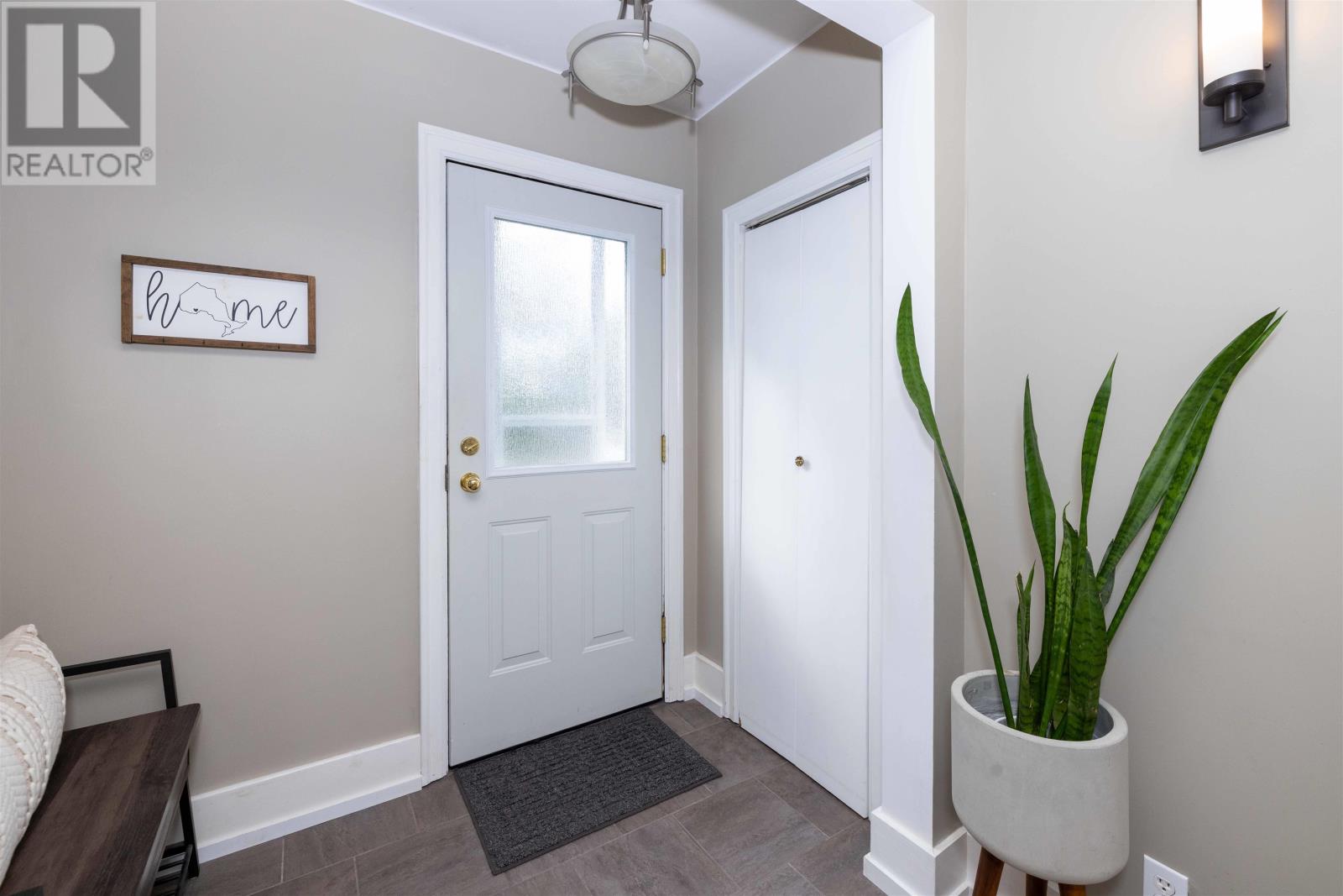 55 Ray Blvd, Thunder Bay, Ontario  P7B 4C3 - Photo 3 - TB2602523