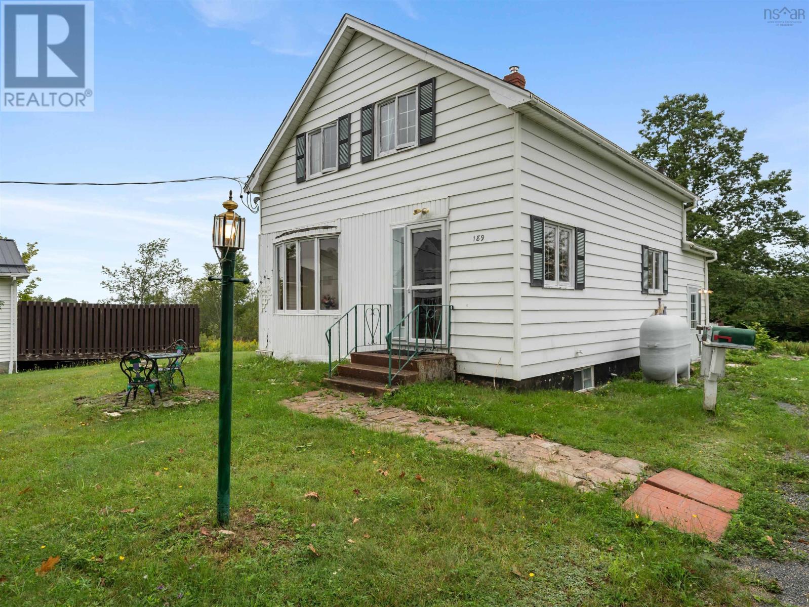 189 James Street, Truro, Nova Scotia  B2N 2Z9 - Photo 2 - 202621600