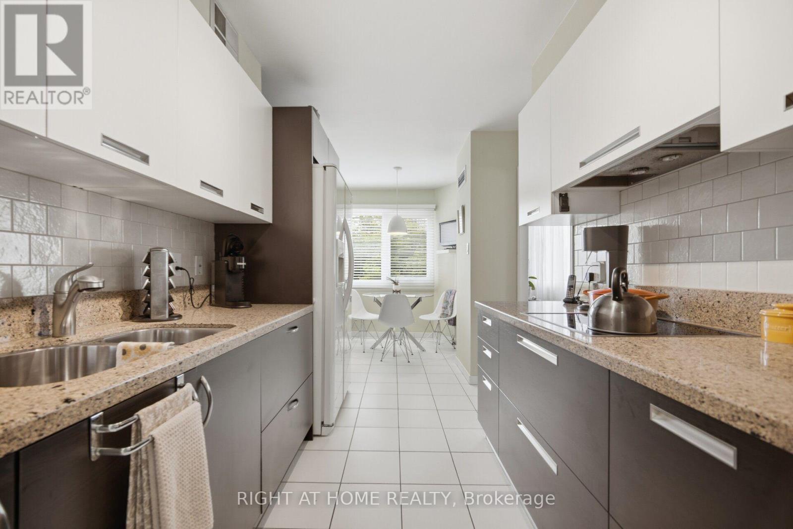 301 - 1580 Mississauga Valley Boulevard, Mississauga, Ontario  L5A 3T8 - Photo 10 - W13720504