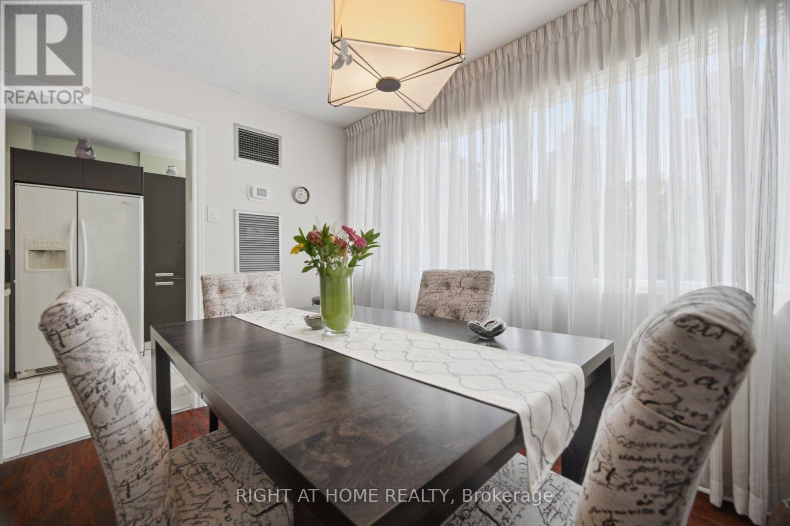 301 - 1580 Mississauga Valley Boulevard, Mississauga, Ontario  L5A 3T8 - Photo 15 - W13720504