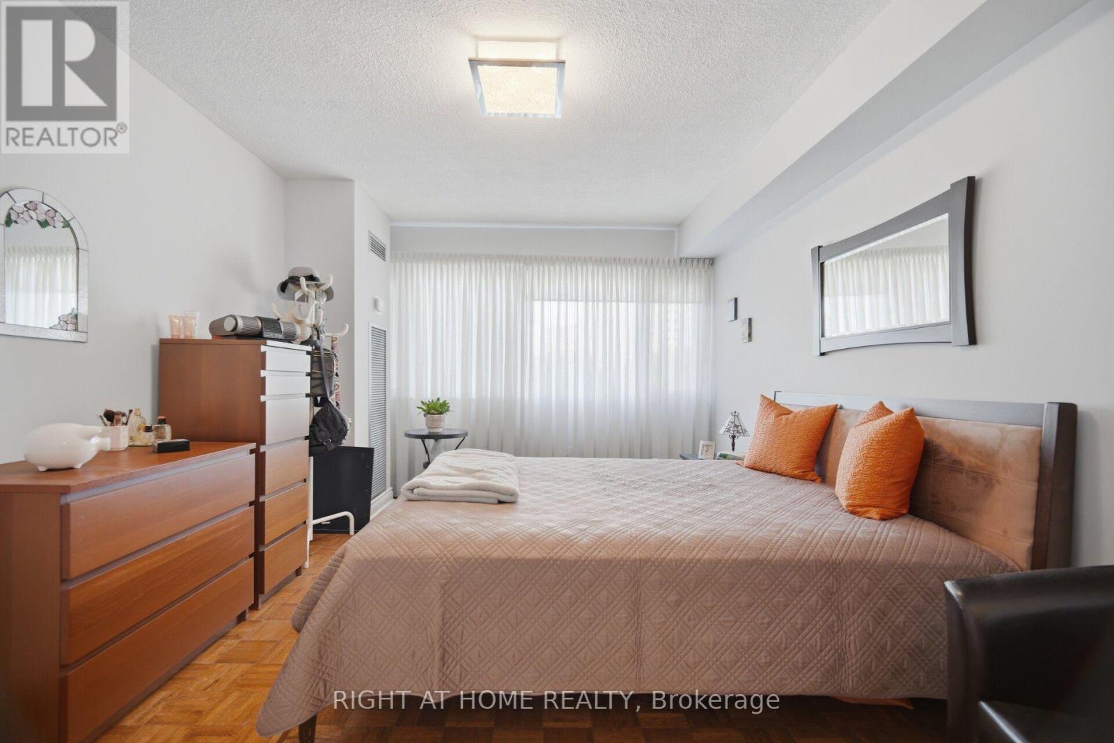 301 - 1580 Mississauga Valley Boulevard, Mississauga, Ontario  L5A 3T8 - Photo 23 - W13720504