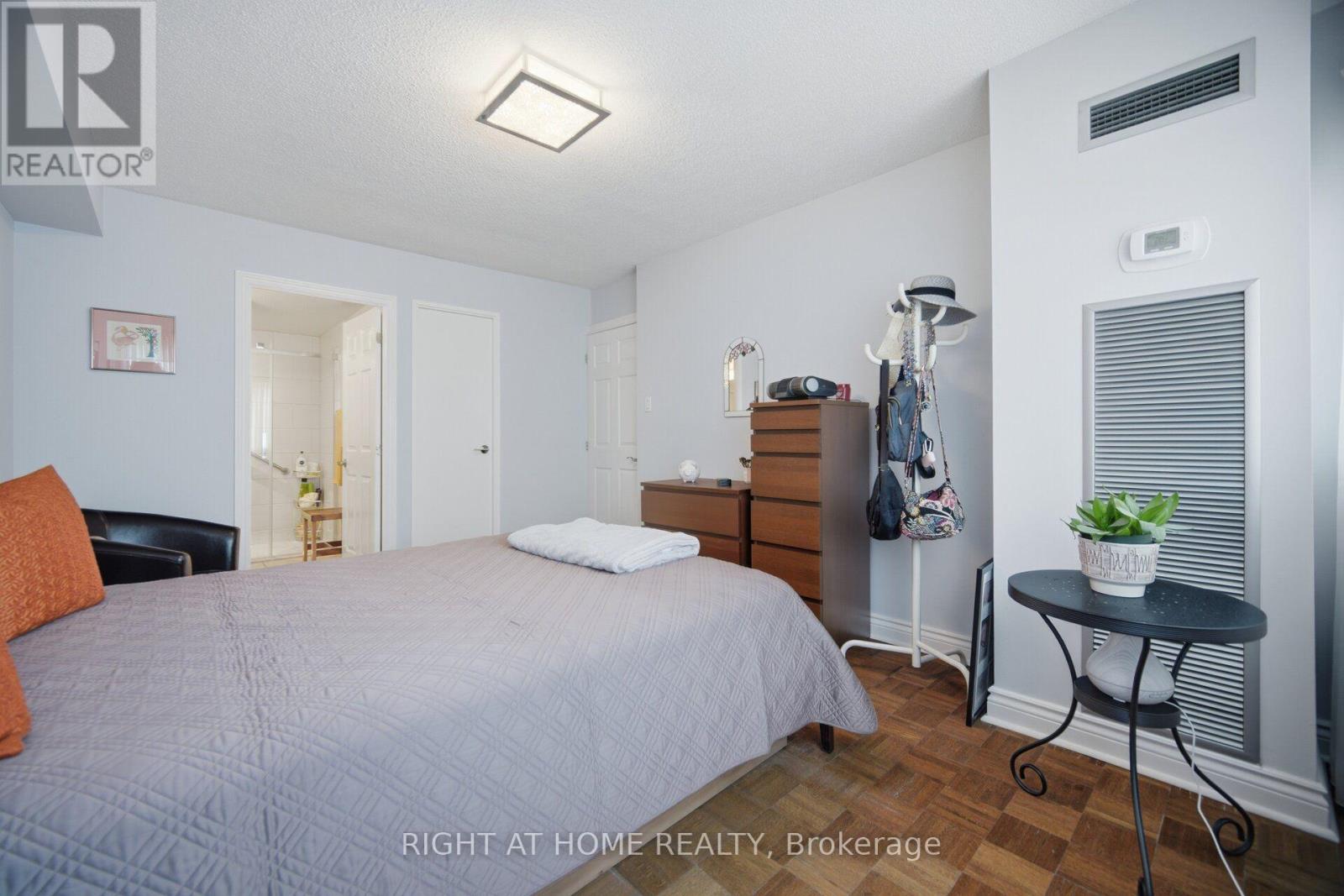 301 - 1580 Mississauga Valley Boulevard, Mississauga, Ontario  L5A 3T8 - Photo 24 - W13720504