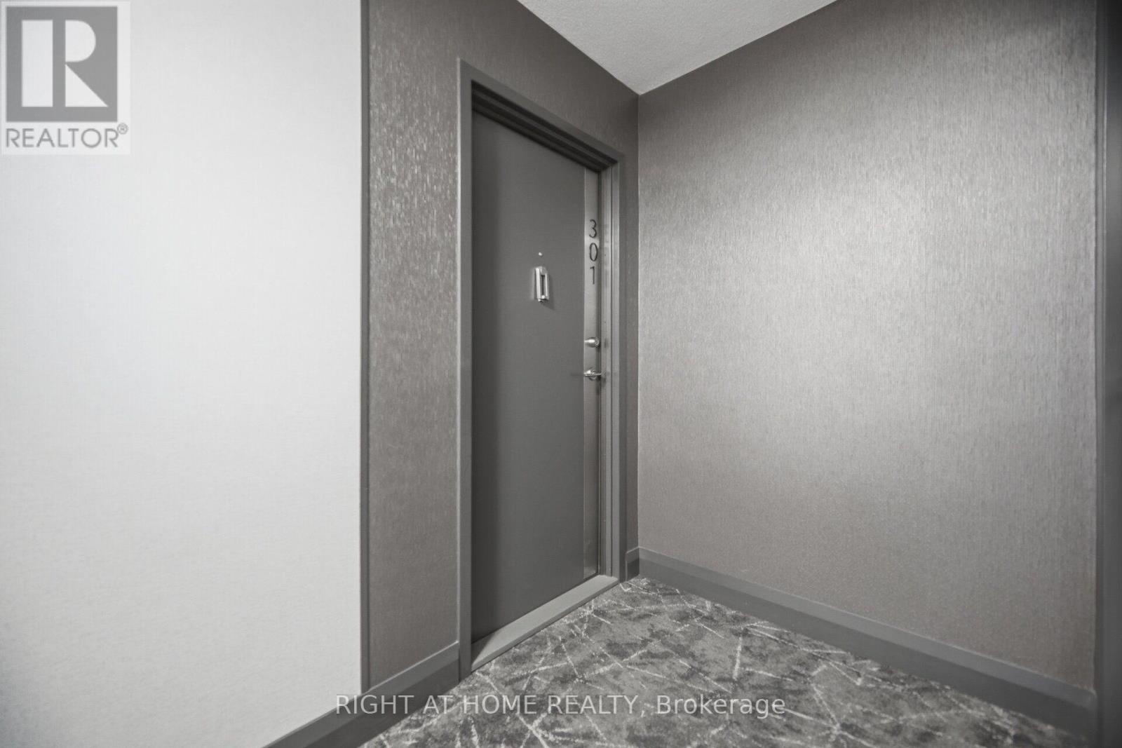 301 - 1580 Mississauga Valley Boulevard, Mississauga, Ontario  L5A 3T8 - Photo 3 - W13720504