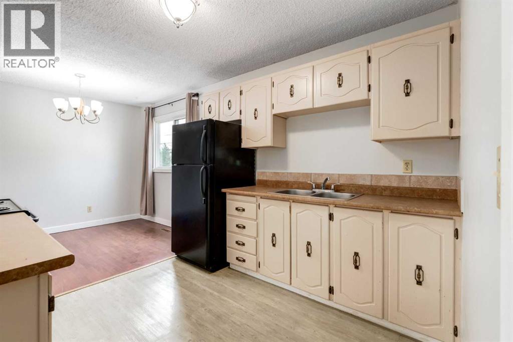 6, 4527 73 Street NW, Calgary, Alberta T3B 2M3 - Photo 4 - A2340157
