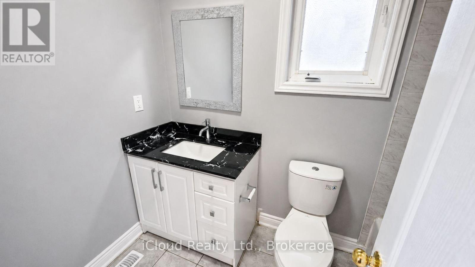 39 Manett Crescent, Brampton, Ontario  L6X 4X4 - Photo 18 - W13710588