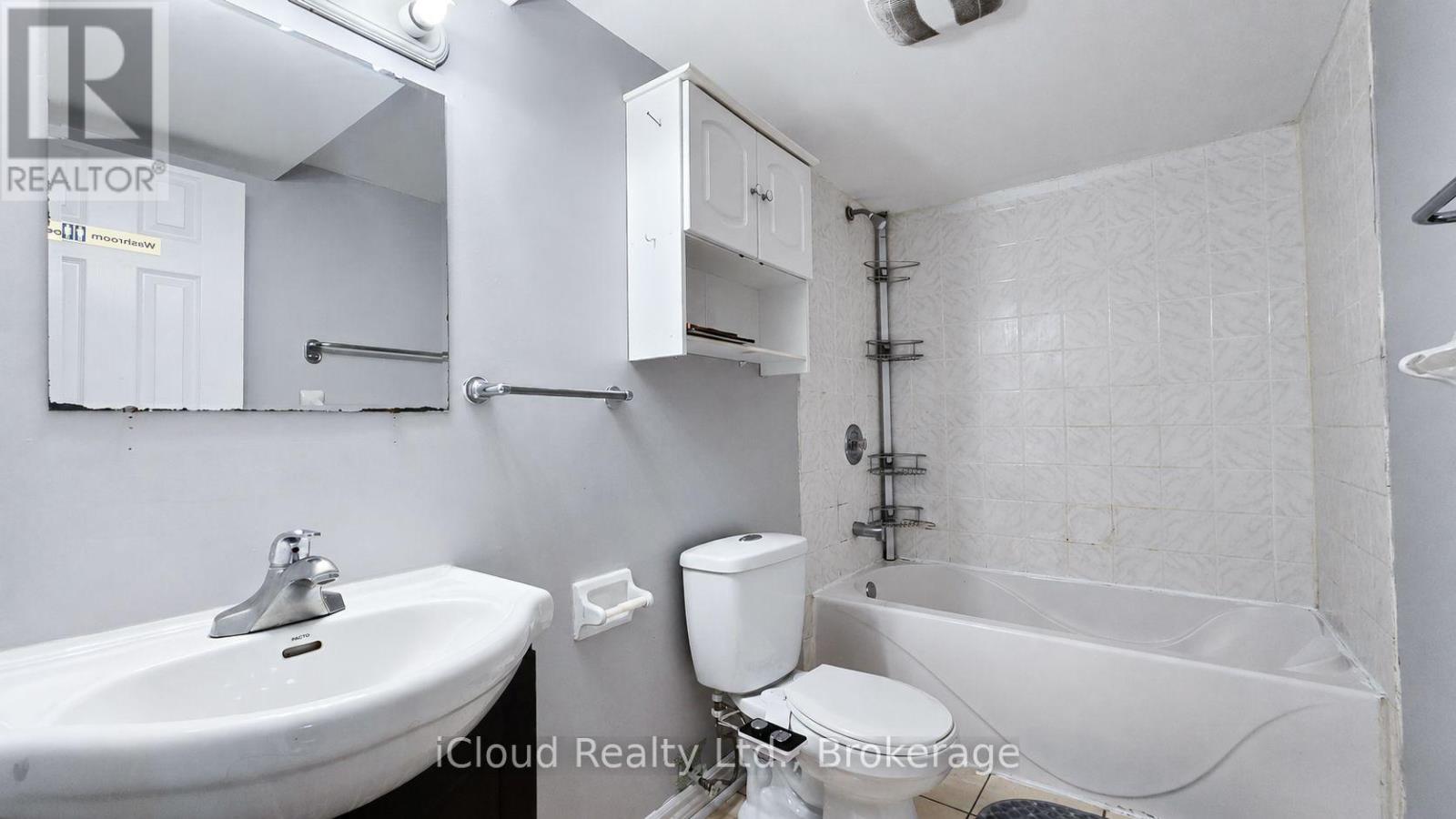 39 Manett Crescent, Brampton, Ontario  L6X 4X4 - Photo 34 - W13710588
