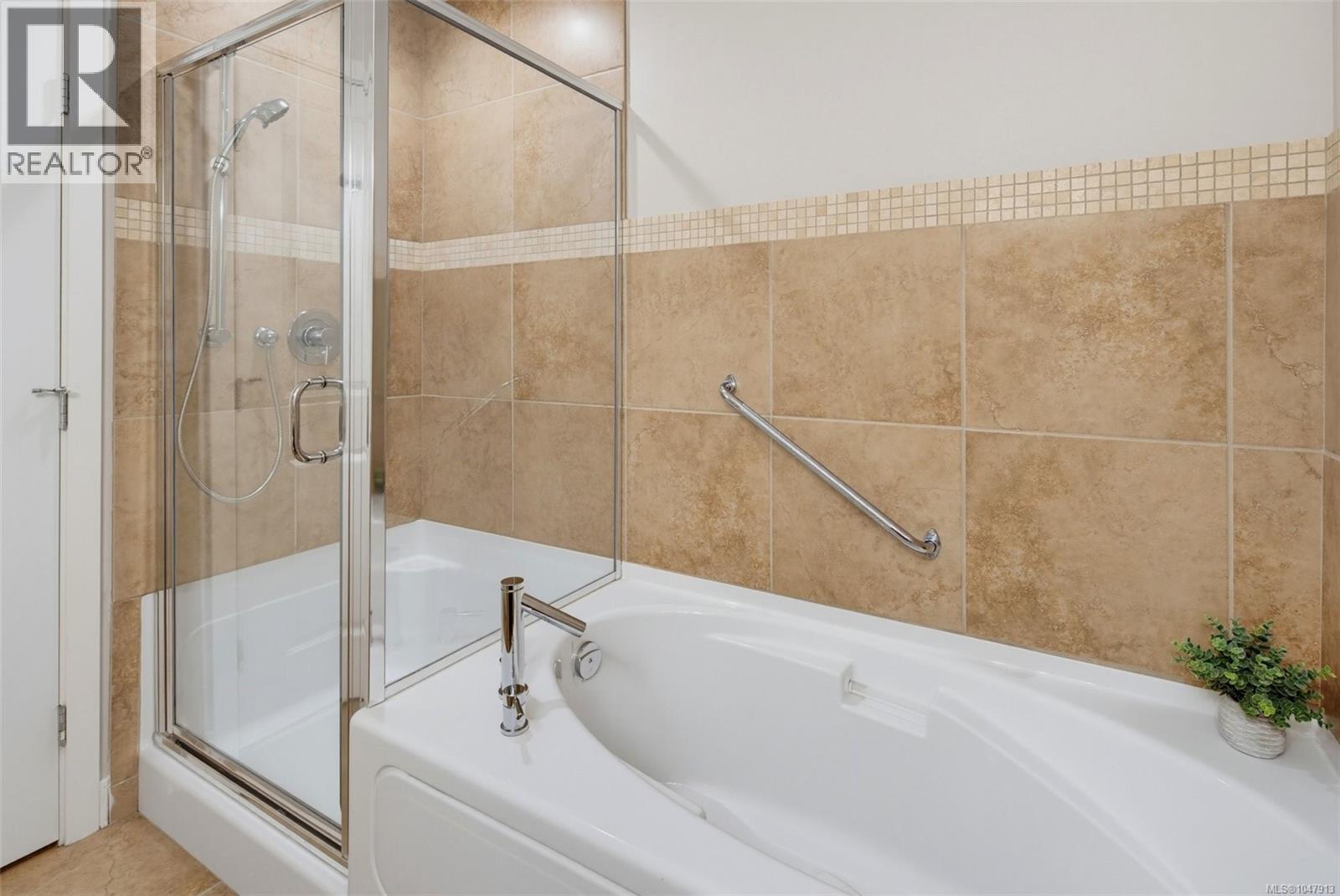 211 611 Goldstream Ave, Langford, British Columbia  V9B 2W9 - Photo 18 - 1047913