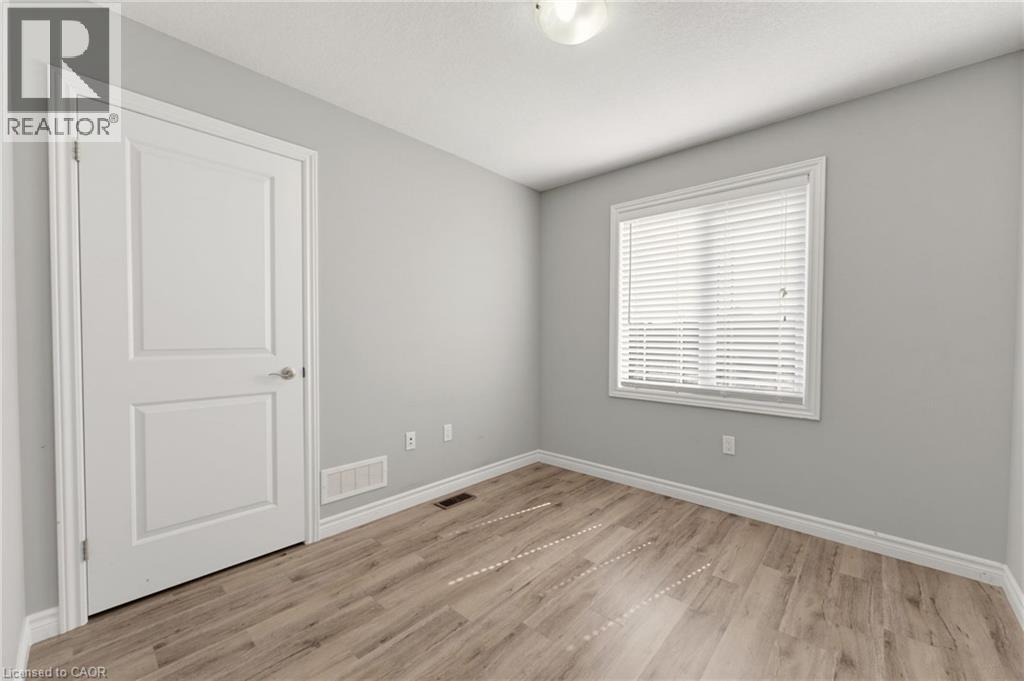 741 Hollinger Avenue S, Listowel, Ontario  N4W 0J3 - Photo 18 - 40857755