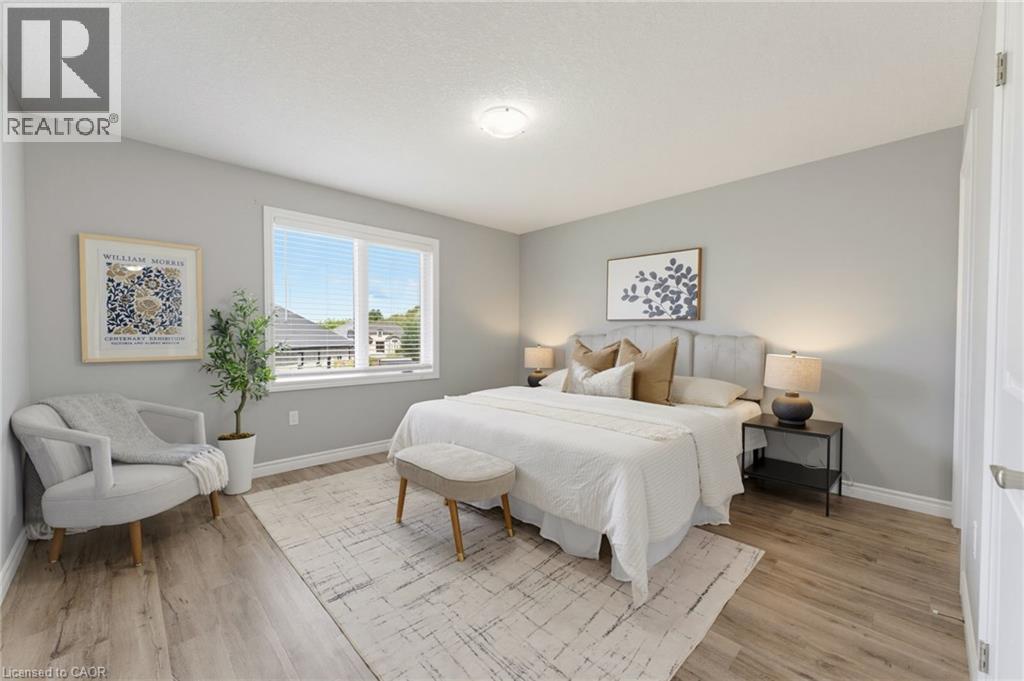 741 Hollinger Avenue S, Listowel, Ontario  N4W 0J3 - Photo 4 - 40857755