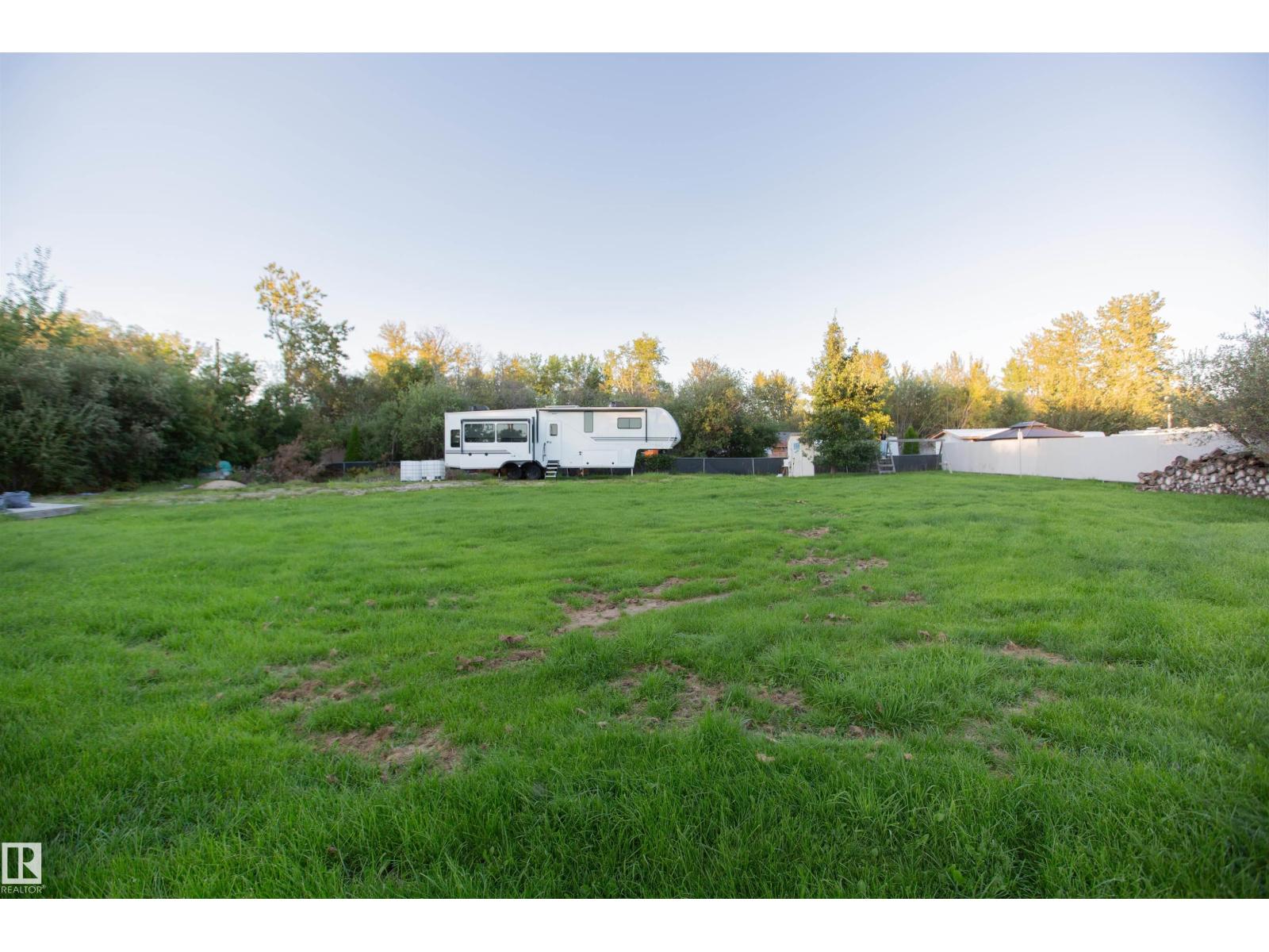 #26 4325 Lakeshore Rd, Rural Parkland County, Alberta T0E 2K0 - Photo 2 - E4505688