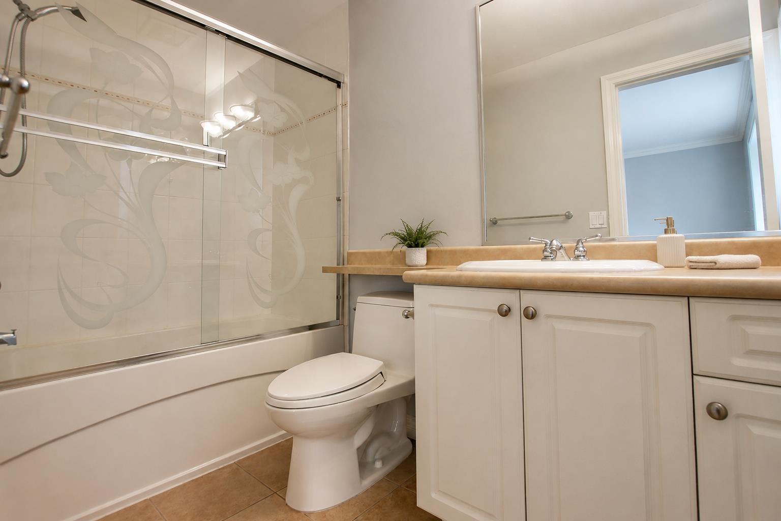 10304 128 Street, Surrey, British Columbia  V3T 2Z4 - Photo 7 - R3158869