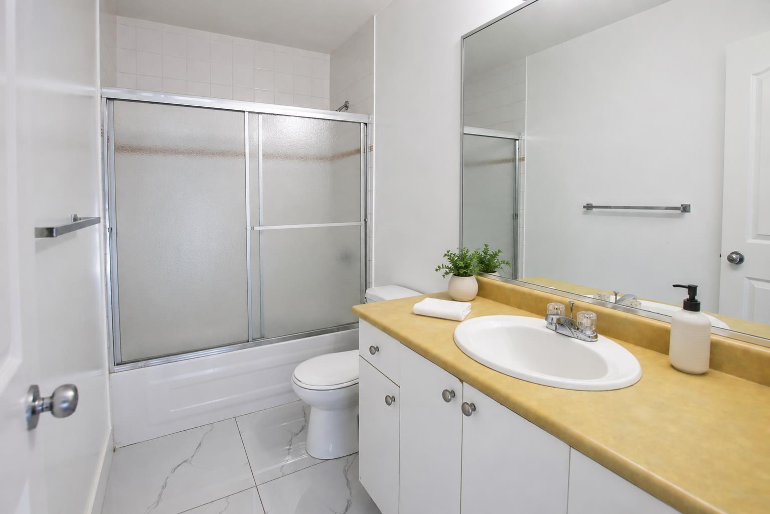 10304 128 Street, Surrey, British Columbia  V3T 2Z4 - Photo 12 - R3158869