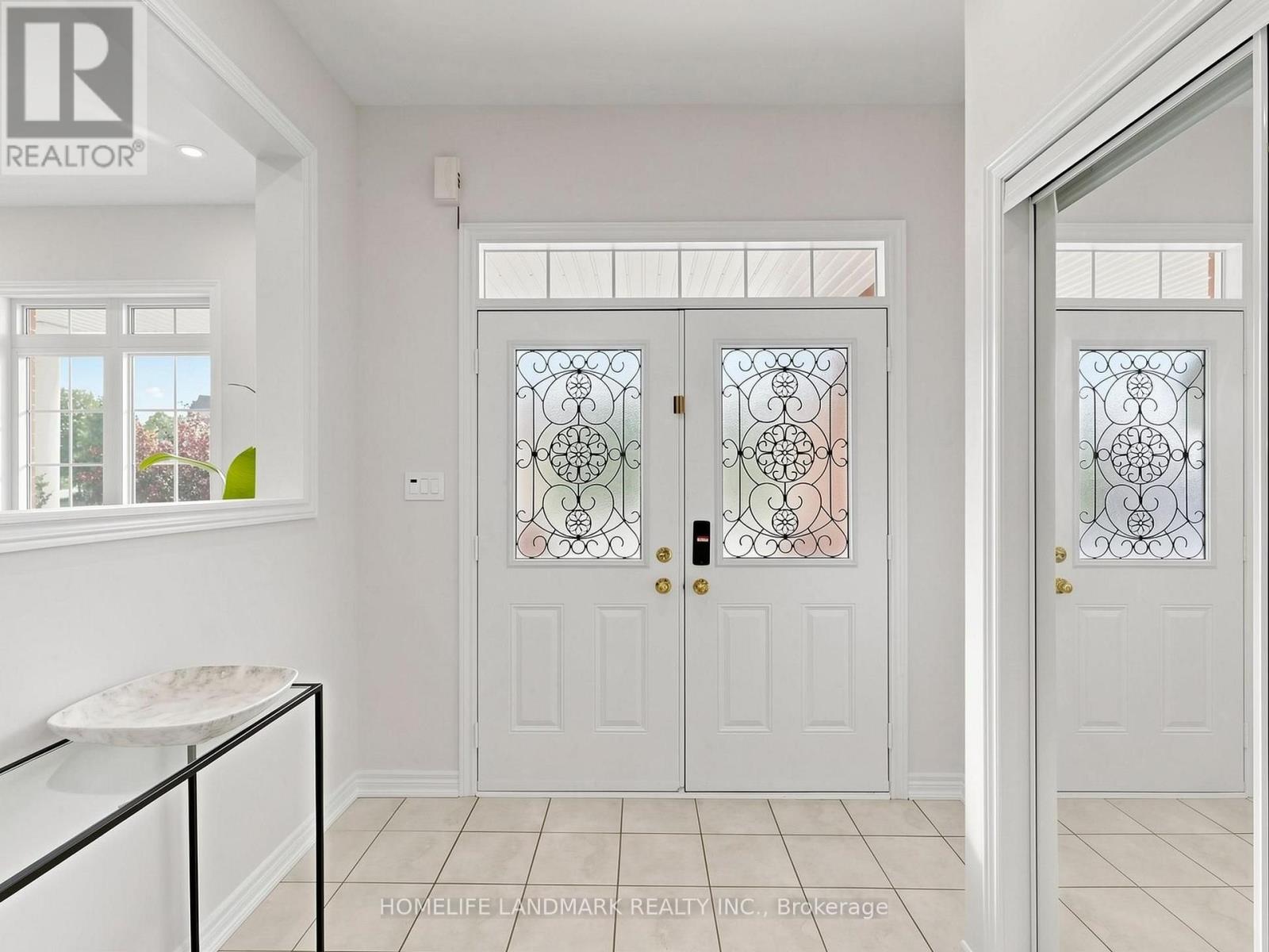 75 Pointon Street, Aurora, Ontario  L4G 0J9 - Photo 4 - N13582274