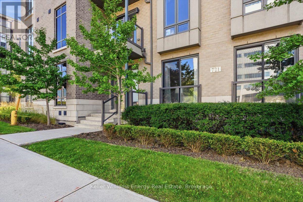 65 - 721 Lawrence Avenue W — photo 3