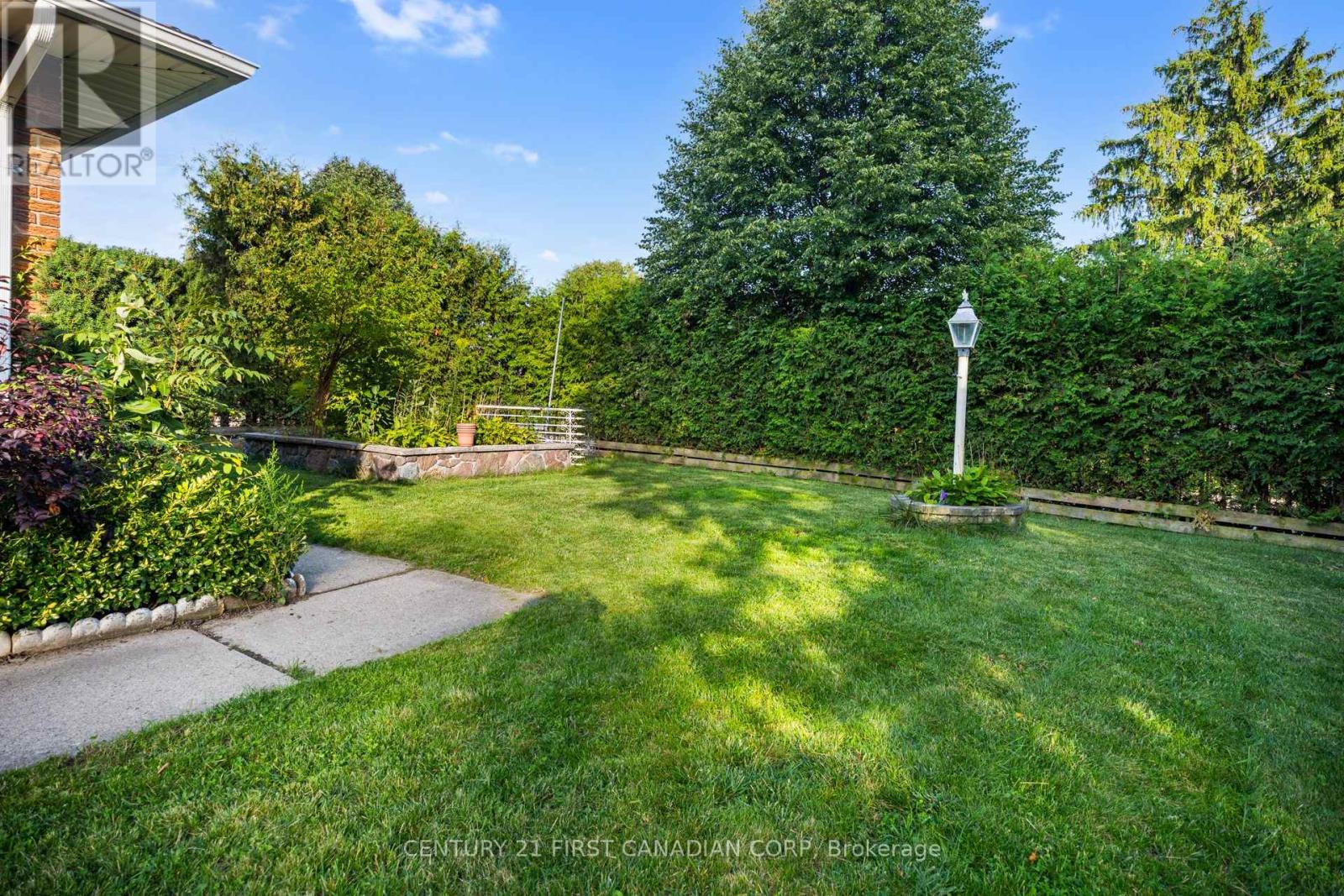 38 Silverdale Crescent, London South, Ontario  N5Z 4A6 - Photo 6 - X13720550