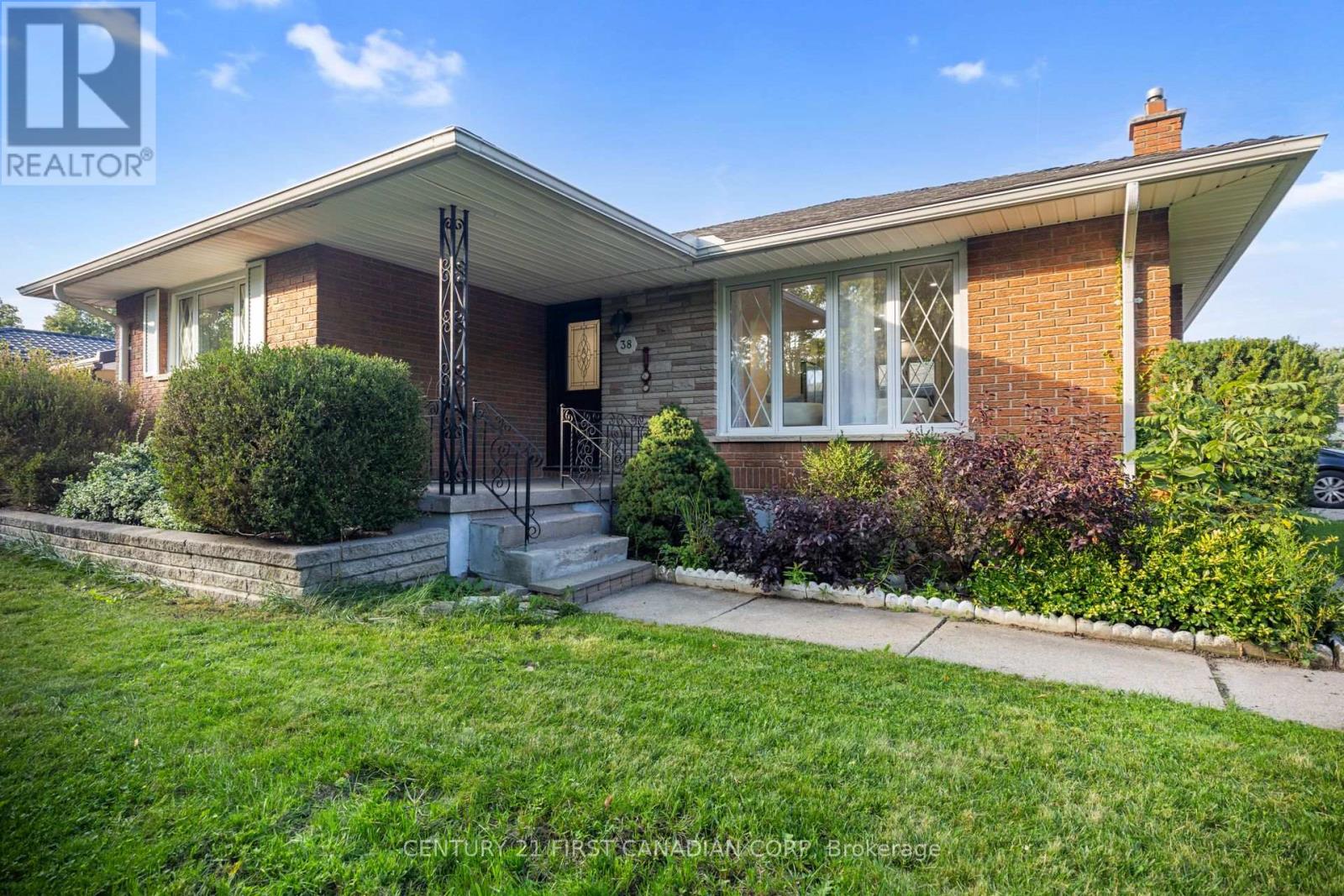 38 Silverdale Crescent, London South, Ontario  N5Z 4A6 - Photo 8 - X13720550