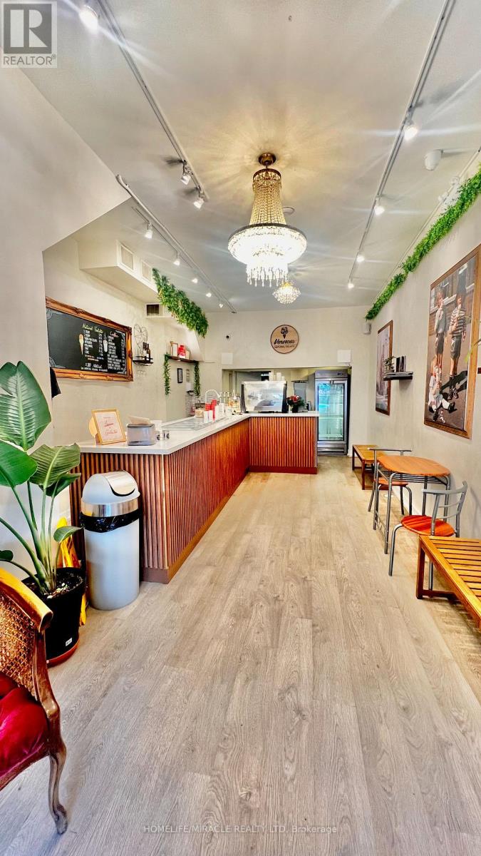 801 Queen Street, Toronto, Ontario  M6J 1G1 - Photo 8 - C13720580