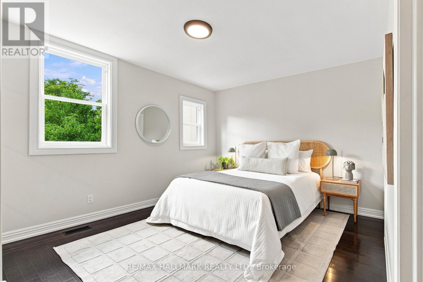 76 Pape Avenue, Toronto, Ontario  M4M 2V6 - Photo 19 - E13720526