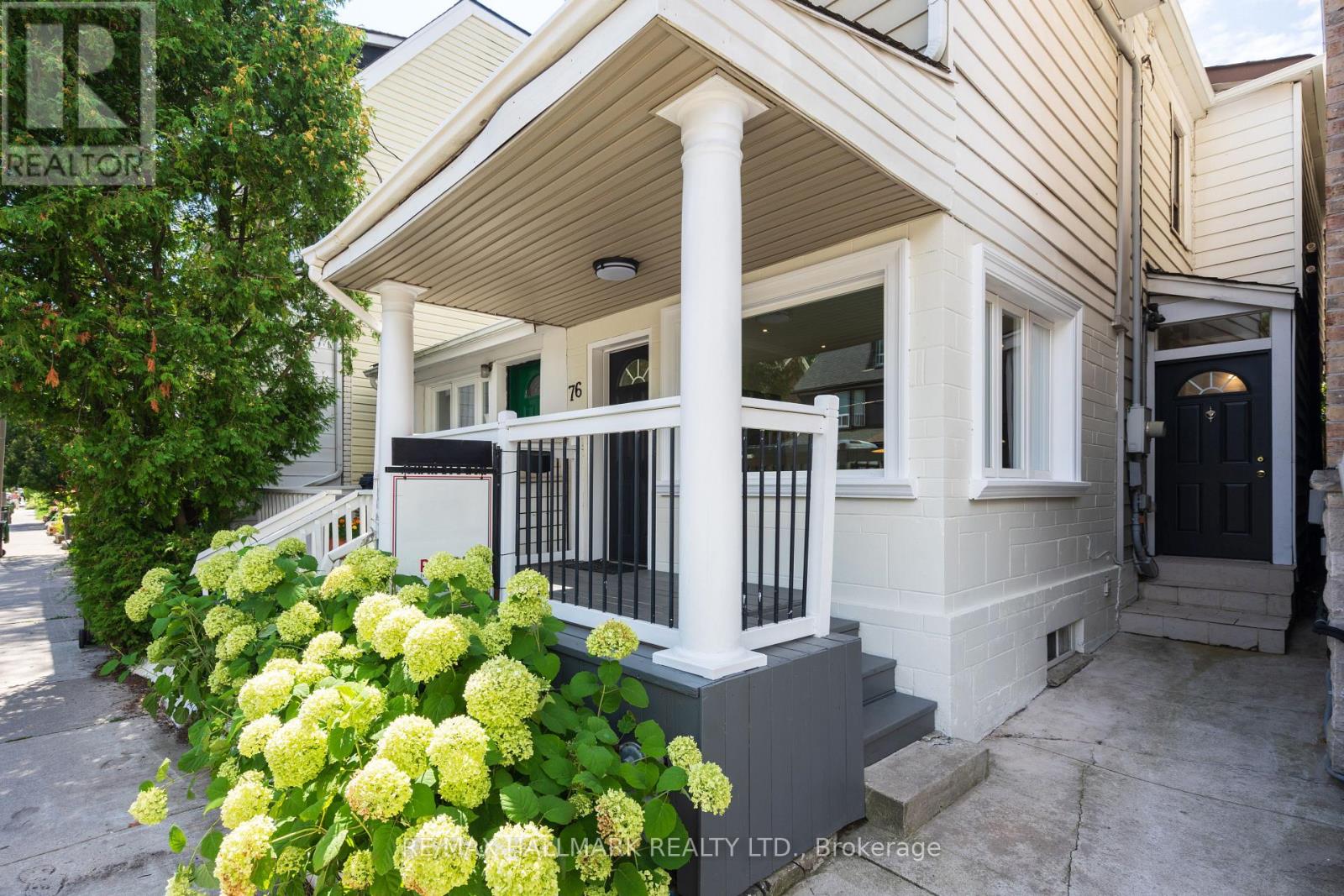 76 Pape Avenue, Toronto, Ontario  M4M 2V6 - Photo 2 - E13720526
