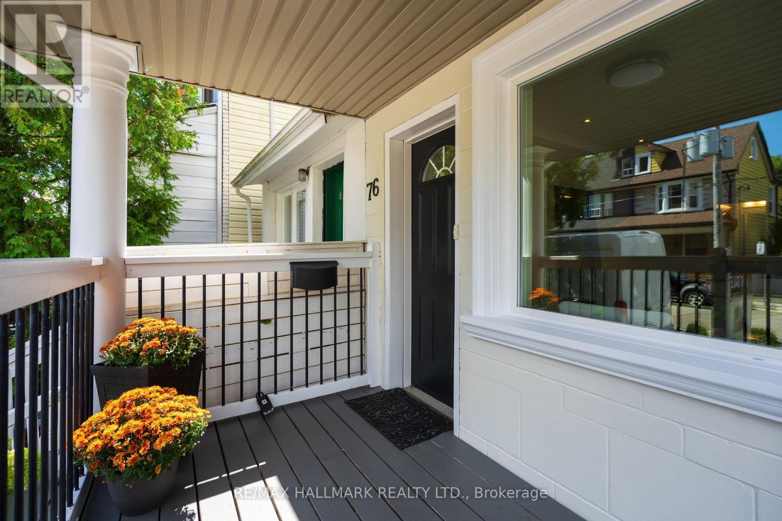 76 Pape Avenue, Toronto, Ontario  M4M 2V6 - Photo 3 - E13720526