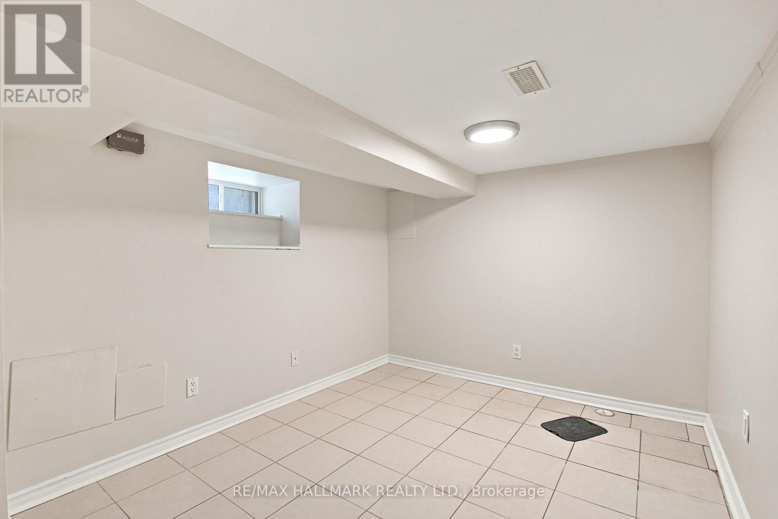 76 Pape Avenue, Toronto, Ontario  M4M 2V6 - Photo 40 - E13720526
