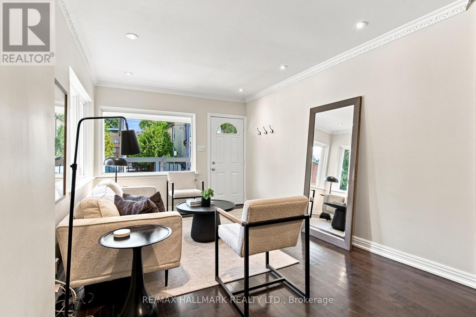 76 Pape Avenue, Toronto, Ontario  M4M 2V6 - Photo 8 - E13720526