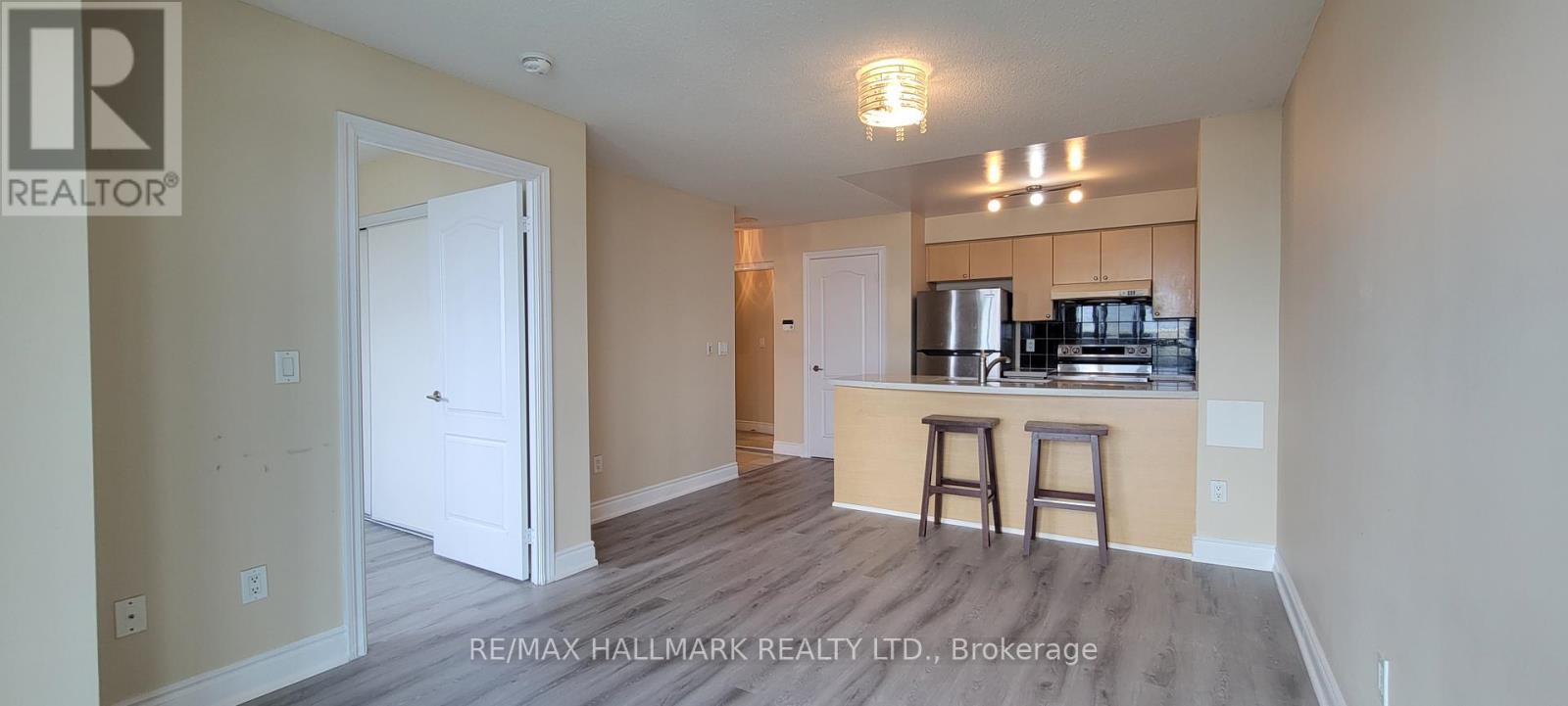 306 - 60 Brian Harrison Way, Toronto, Ontario  M1P 5J5 - Photo 3 - E13720528