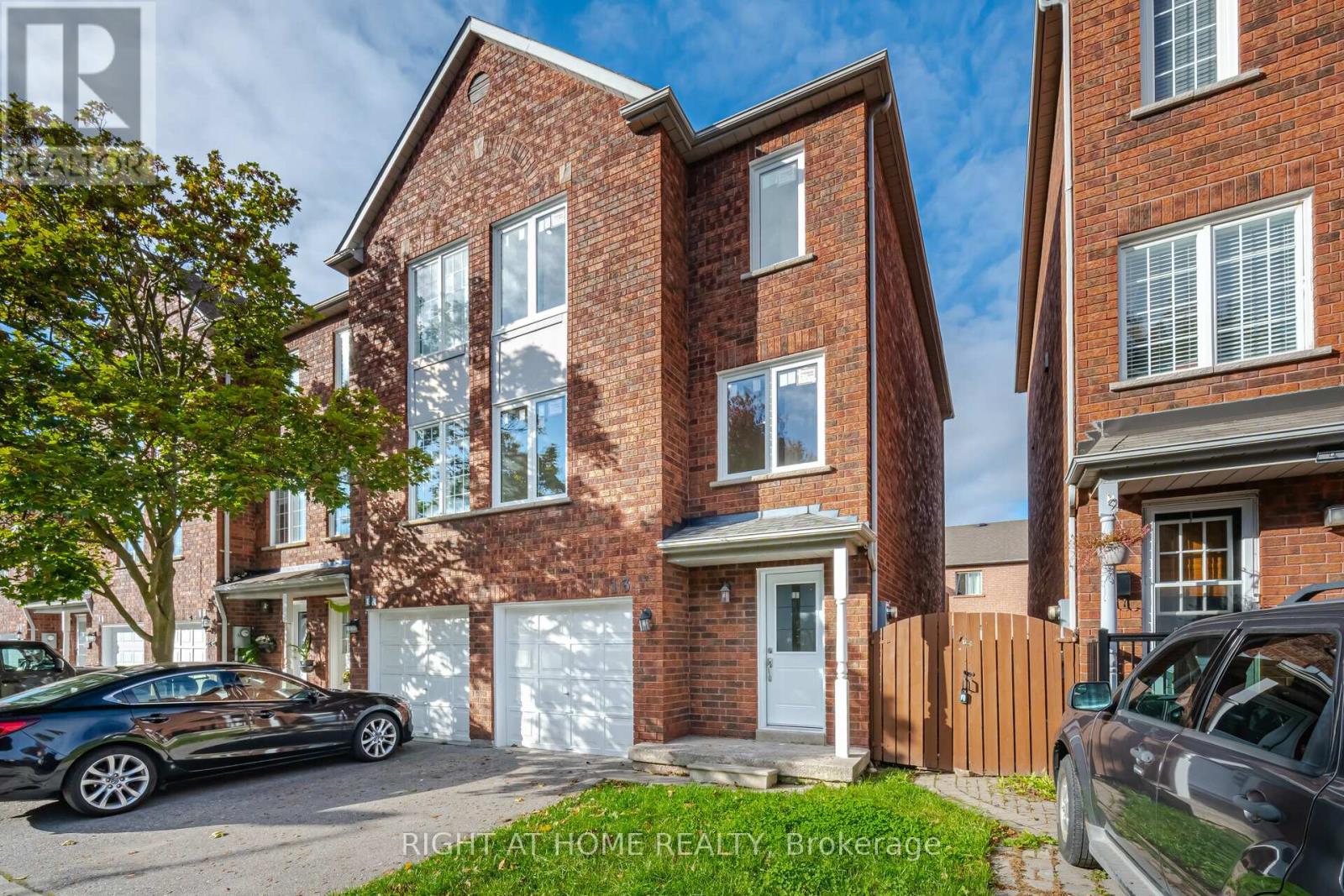 13 - 1995 Pinegrove Avenue, Pickering, Ontario L1V 6W4 - Photo 2 - E13720538