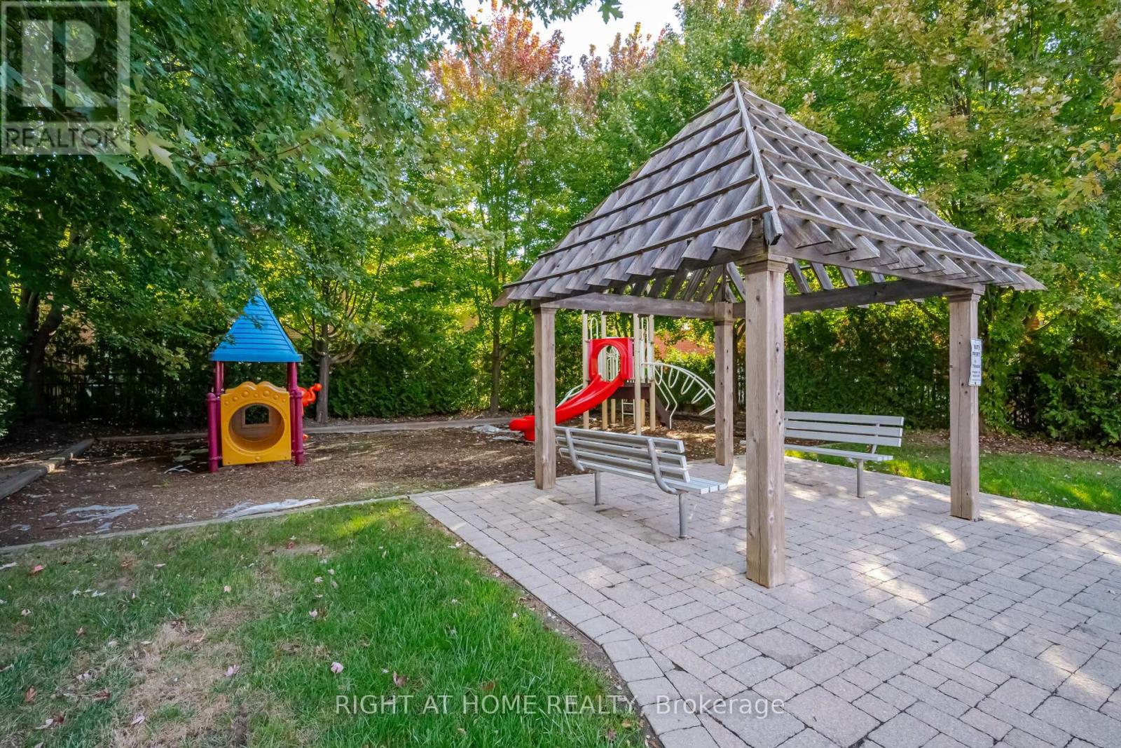 13 - 1995 Pinegrove Avenue, Pickering, Ontario L1V 6W4 - Photo 39 - E13720538