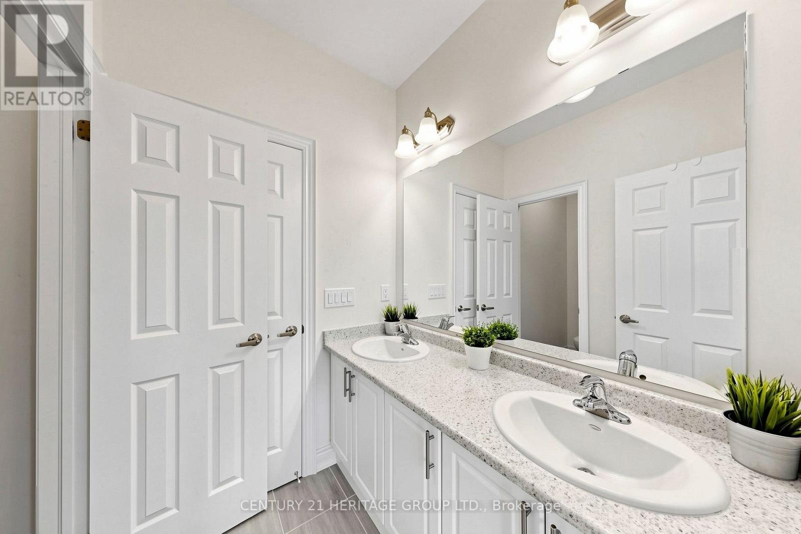 34 Micklefield Avenue, Whitby, Ontario  L1P 0C3 - Photo 27 - E13720544