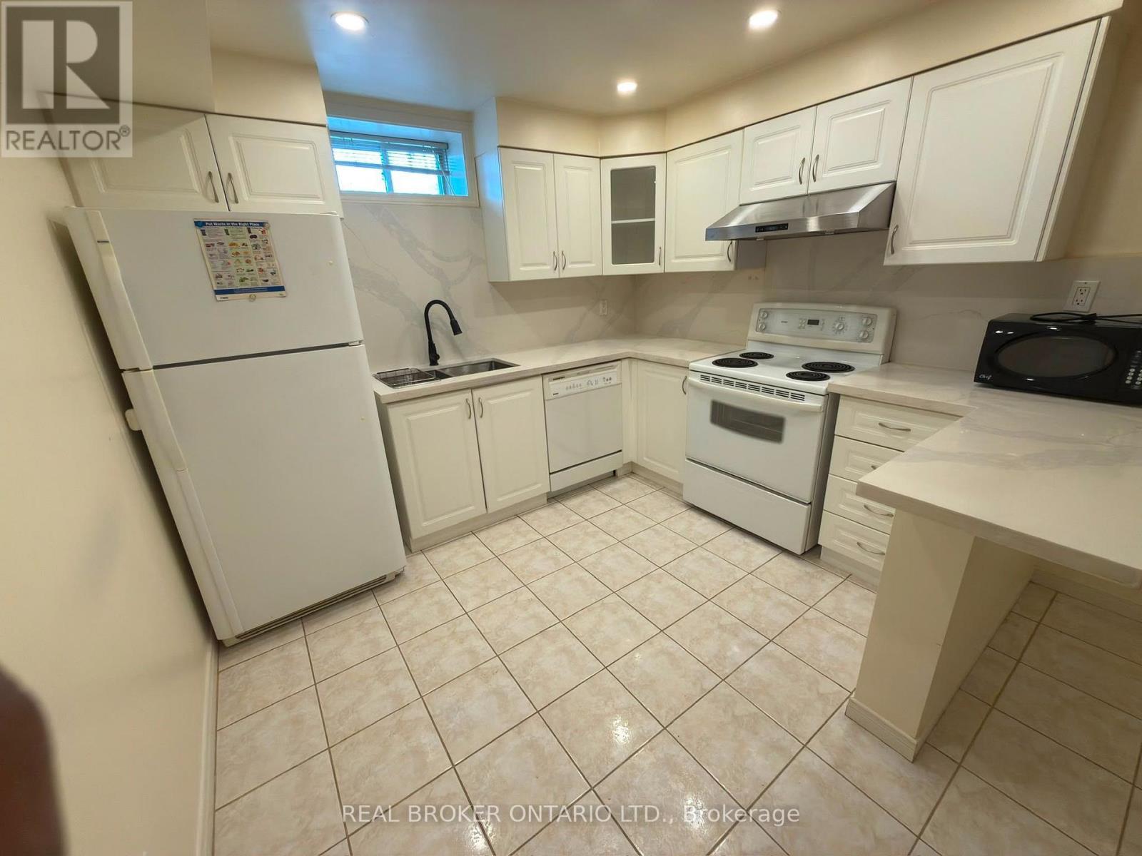 Lower - 107 Dali Crescent, Toronto, Ontario  M1B 5Y3 - Photo 4 - E13720586