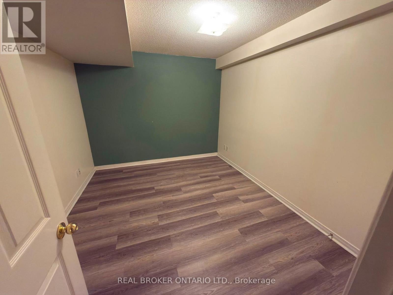 Lower - 107 Dali Crescent, Toronto, Ontario  M1B 5Y3 - Photo 7 - E13720586