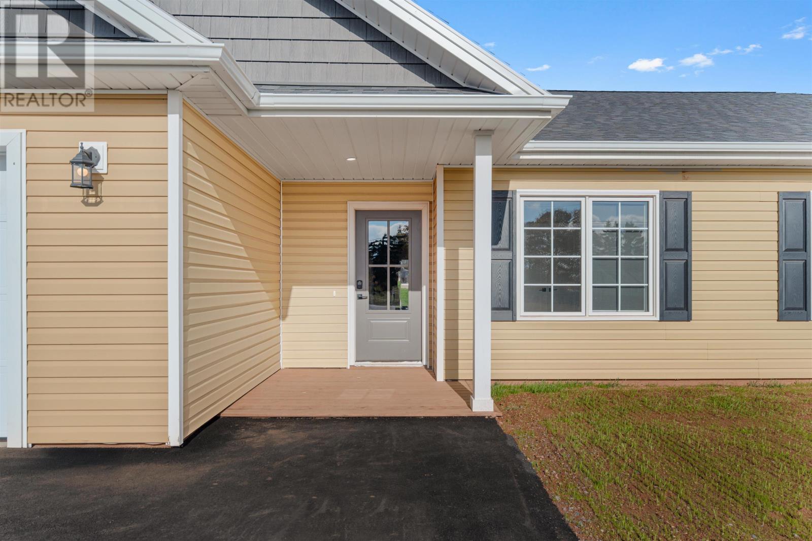 27 Loggie Drive, Summerside, Prince Edward Island  C1N 0N9 - Photo 11 - 202619219