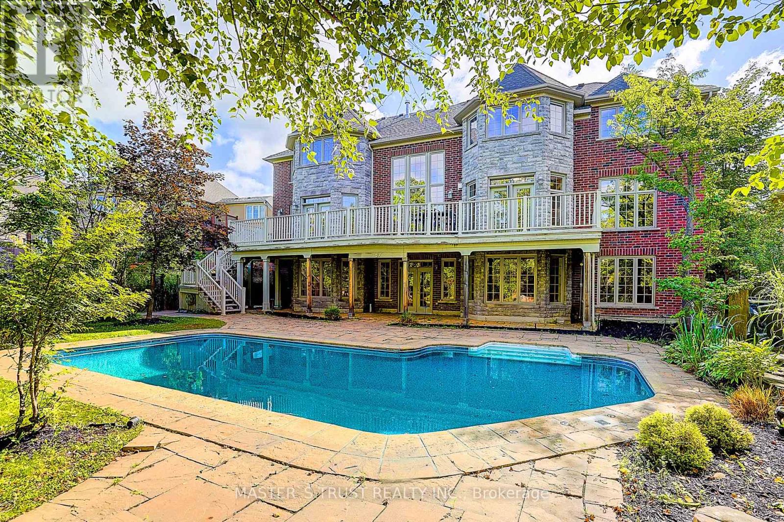 122 ANGUS GLEN BOULEVARD, Markham, Ontario