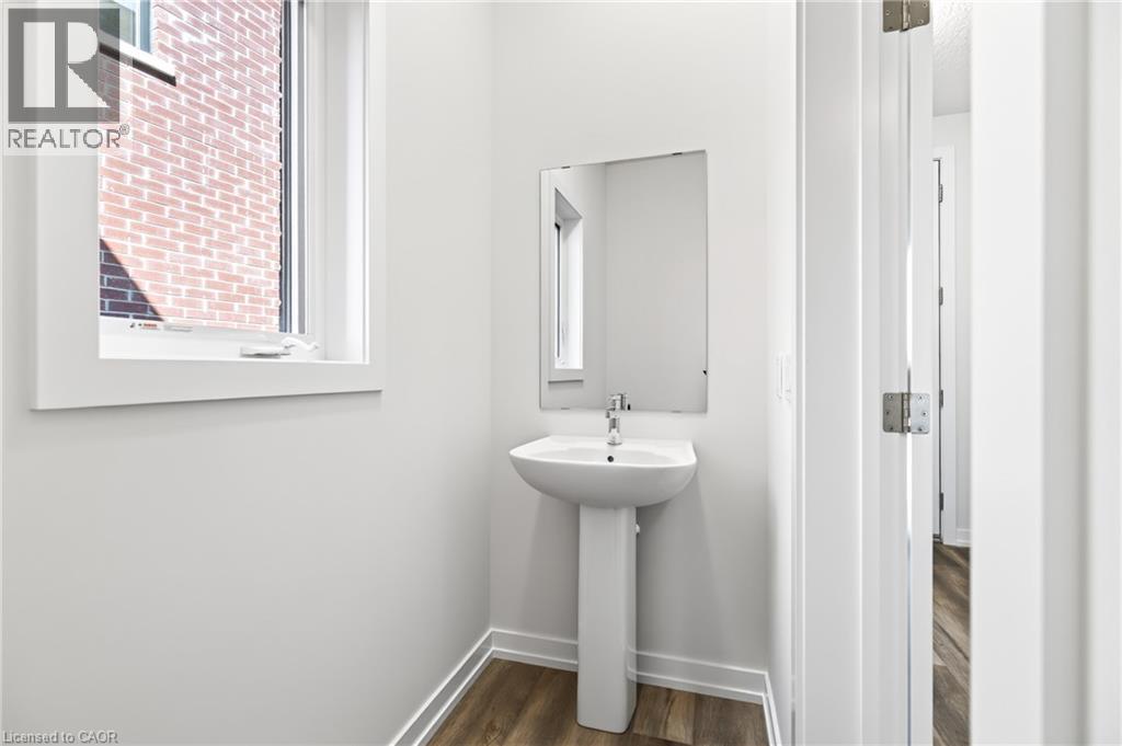 96 Valley Trail Place, Waterdown, Ontario  L8B 2A2 - Photo 3 - 40858977