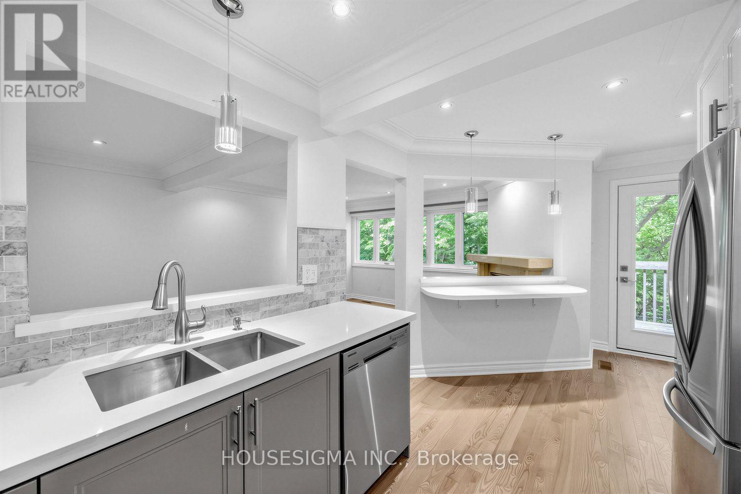 7 - 2199 Burnhamthorpe Road W, Mississauga, Ontario  L5L 5M7 - Photo 12 - W13720548