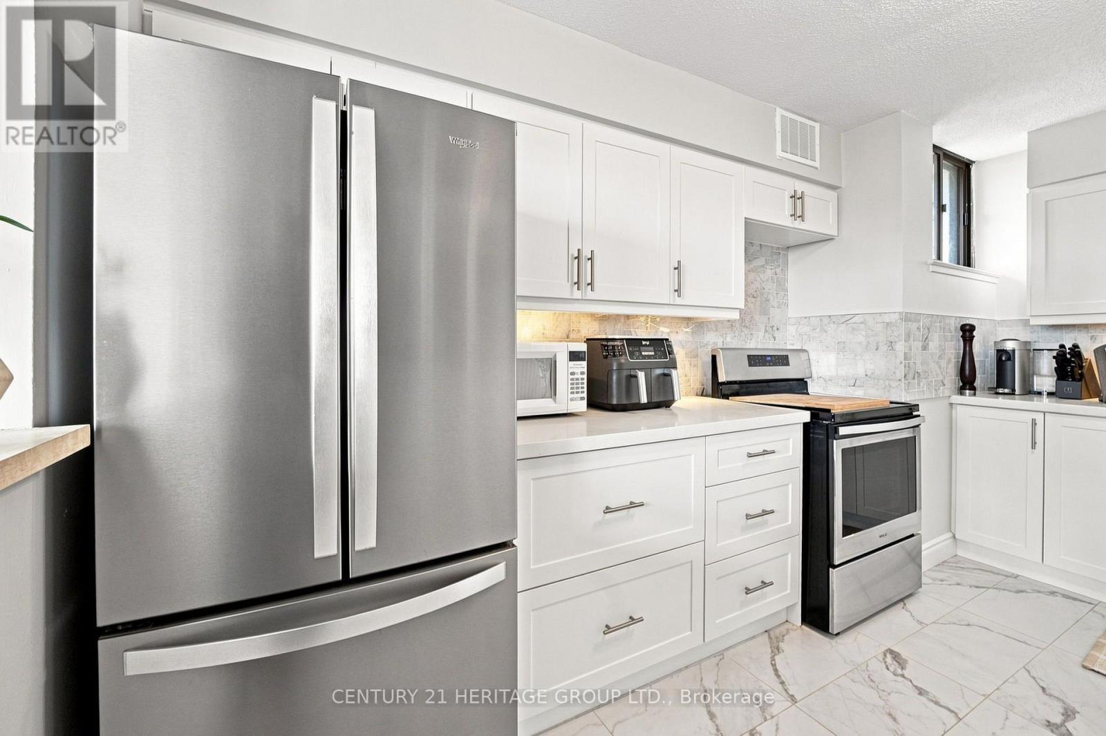 Ph1 - 200 Robert Speck Parkway, Mississauga, Ontario  L4Z 1S3 - Photo 24 - W13720560