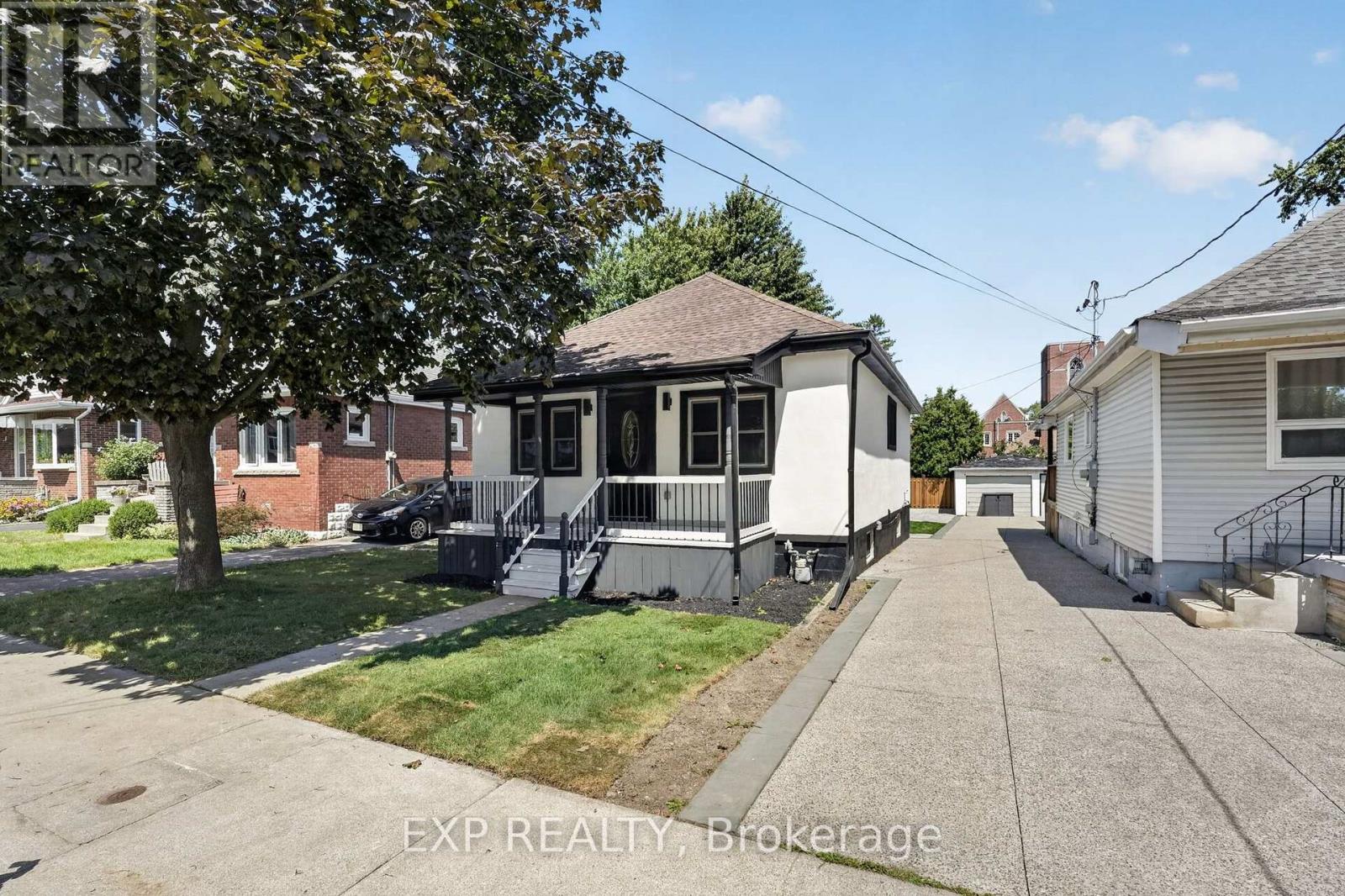 43 Brucedale Avenue E, Hamilton, Ontario  L9A 1N1 - Photo 2 - X13720518