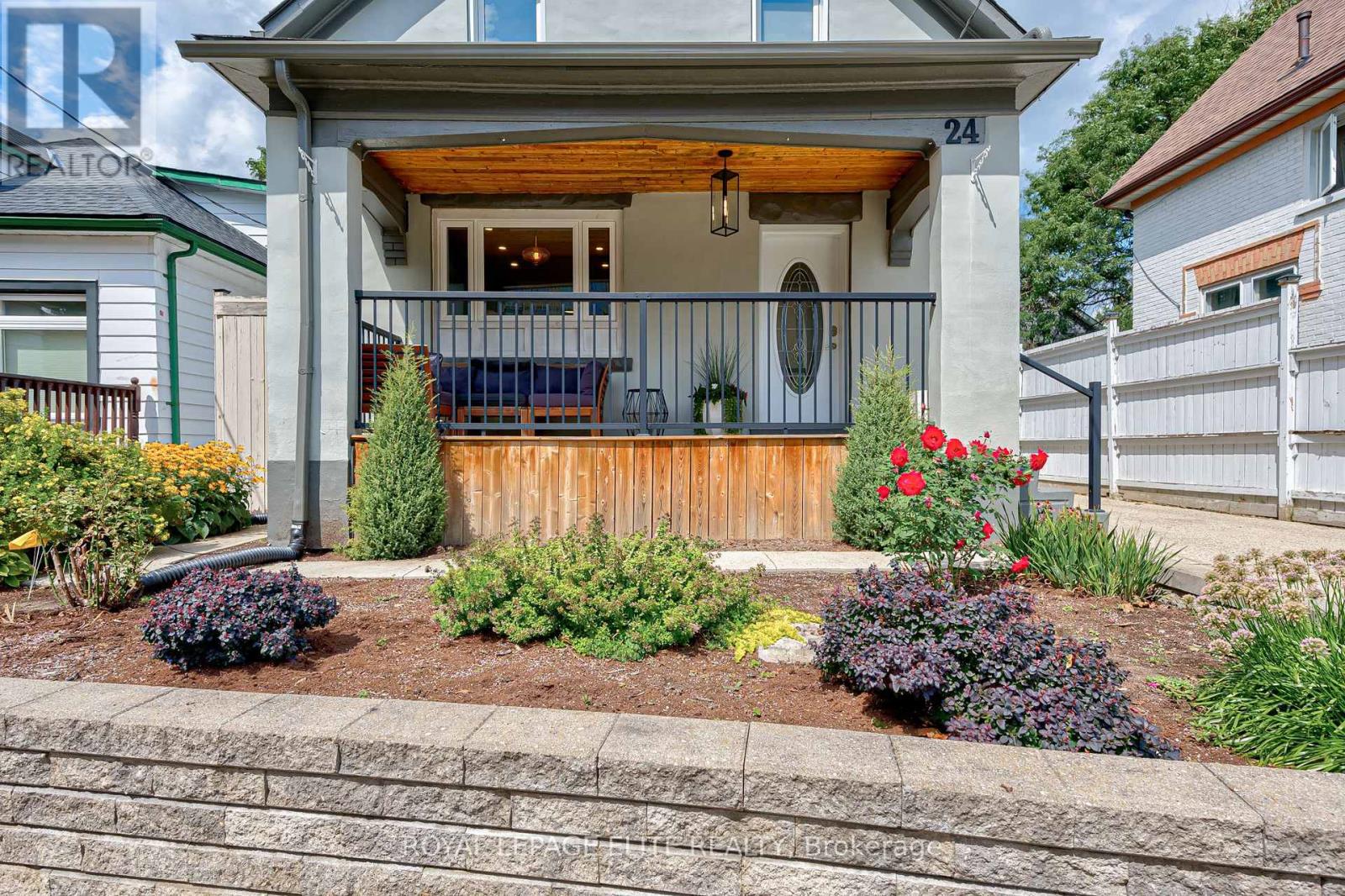 24 Stahl Avenue, Kitchener, Ontario  N2H 5R6 - Photo 3 - X13720570